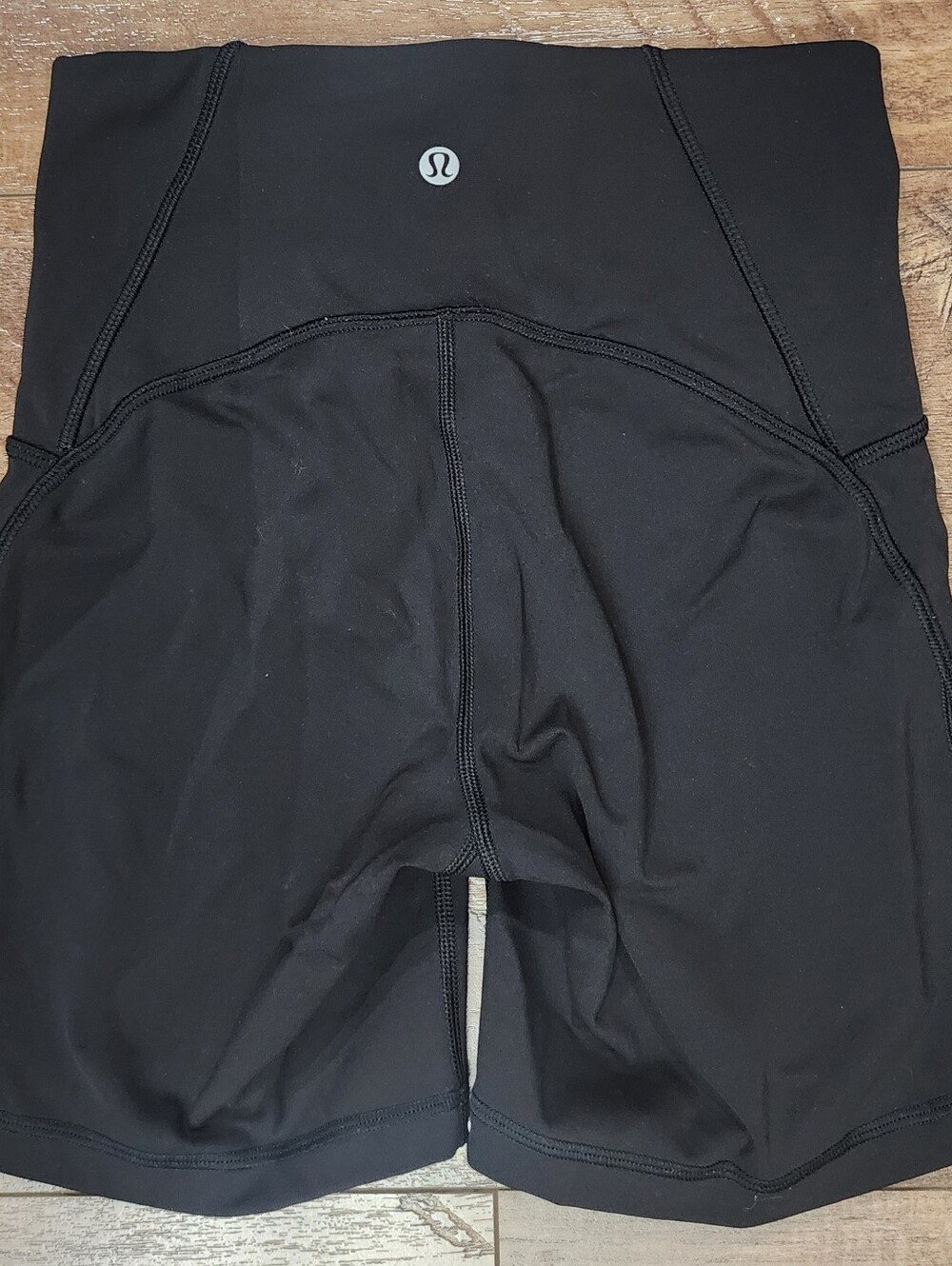 Lululemon Train Times Short 6", Size 4